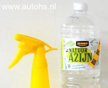 autobekleding reinigen met azijn